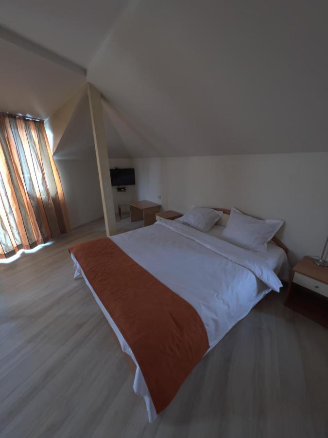 Hotel Orient Blagoevgrad Exteriör bild
