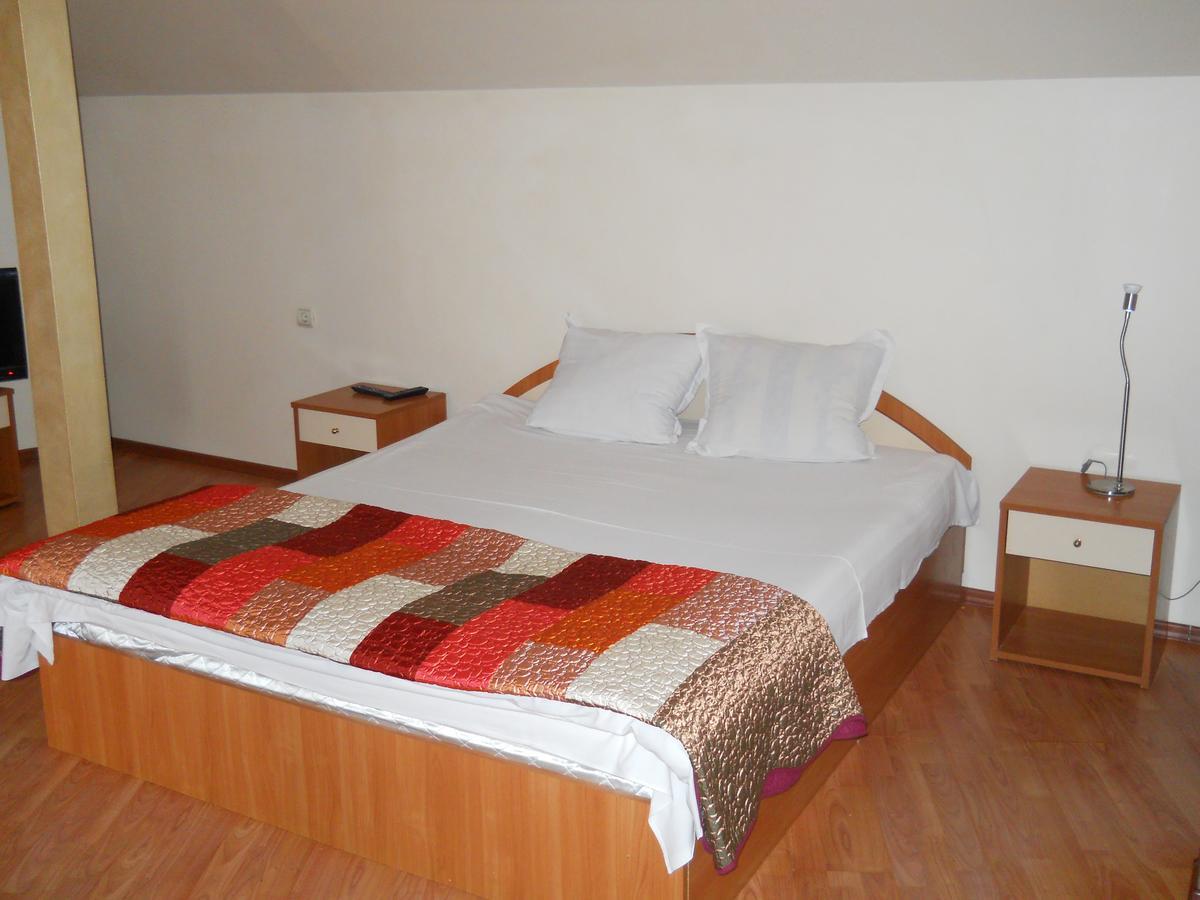 Hotel Orient Blagoevgrad Exteriör bild
